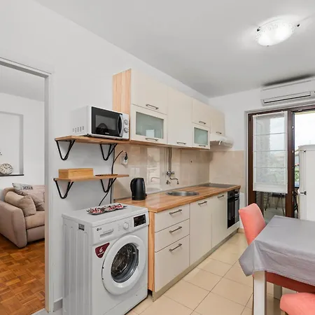 アパート Marizela *